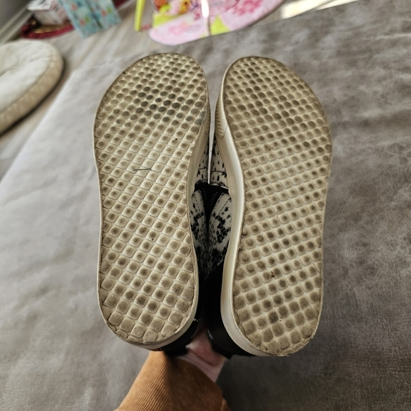 Steve Madden Loxely Wedge High Top - Picture 6 of 7